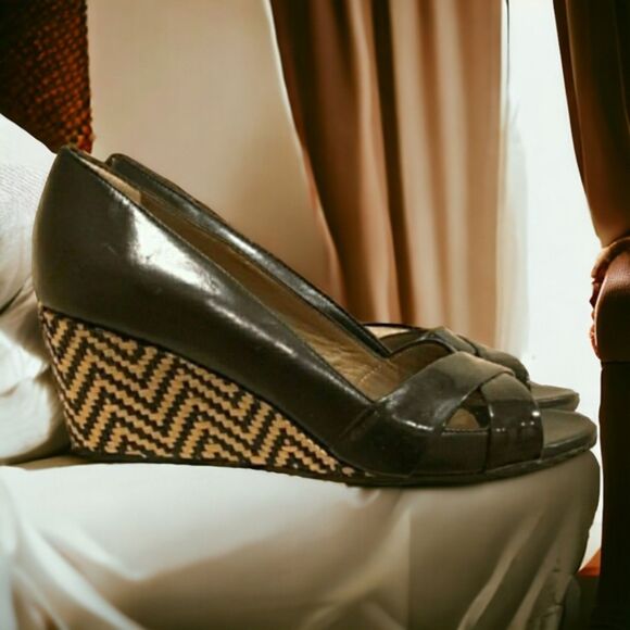 Anyi Lu Black Leather Wedges Size 8.5 - Picture 1 of 8